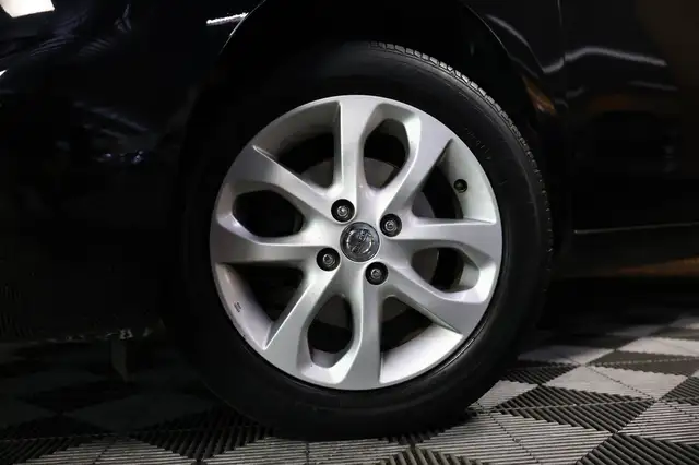 Nissan Micra view 4