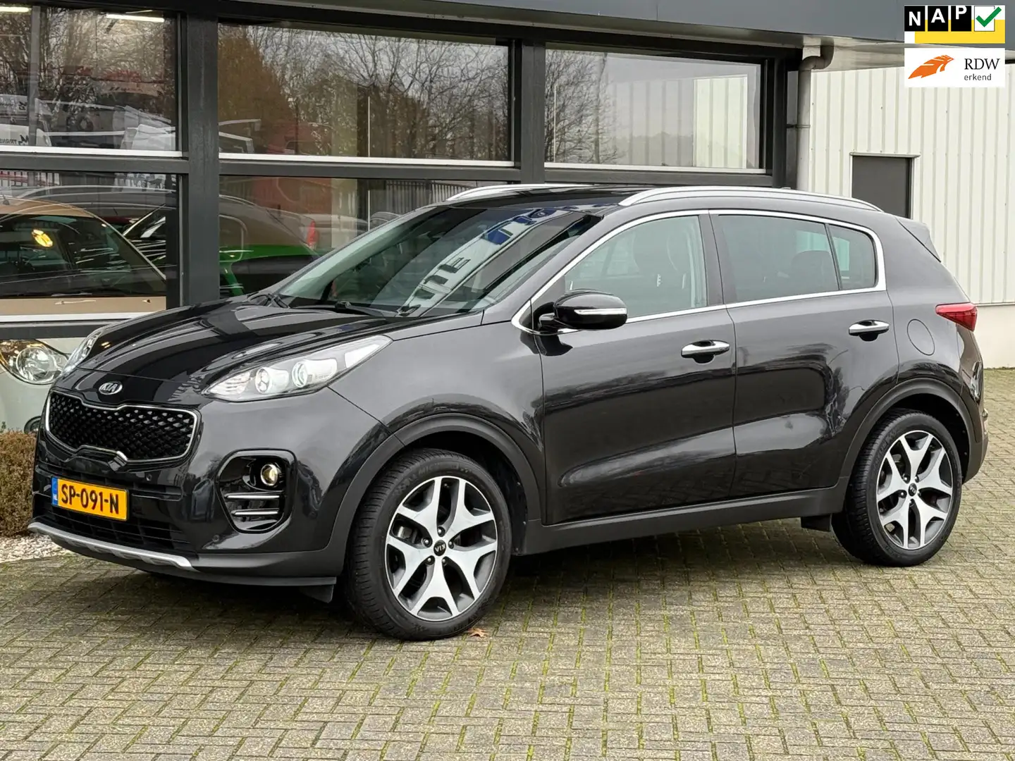 Kia Sportage 1.6 GDI Design Edition Navi Camera NAP APK !! Noir - 1