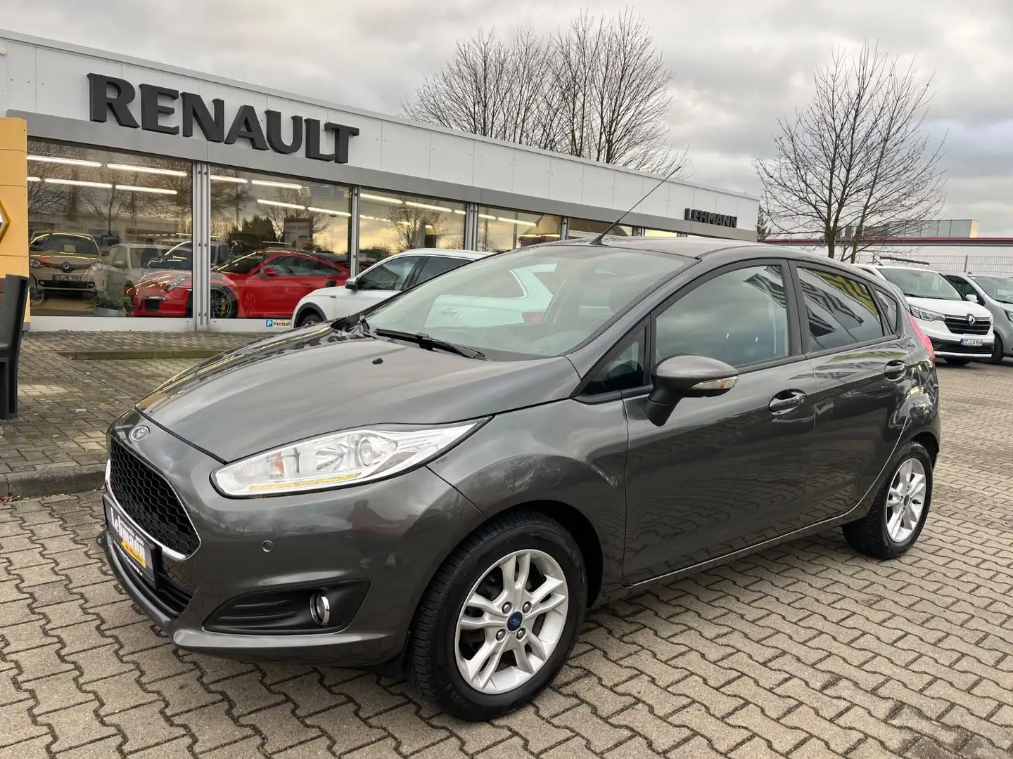 Ford Fiesta 1.3 Celebration KLIMA, Sitzheizung uvm... Grau - 1