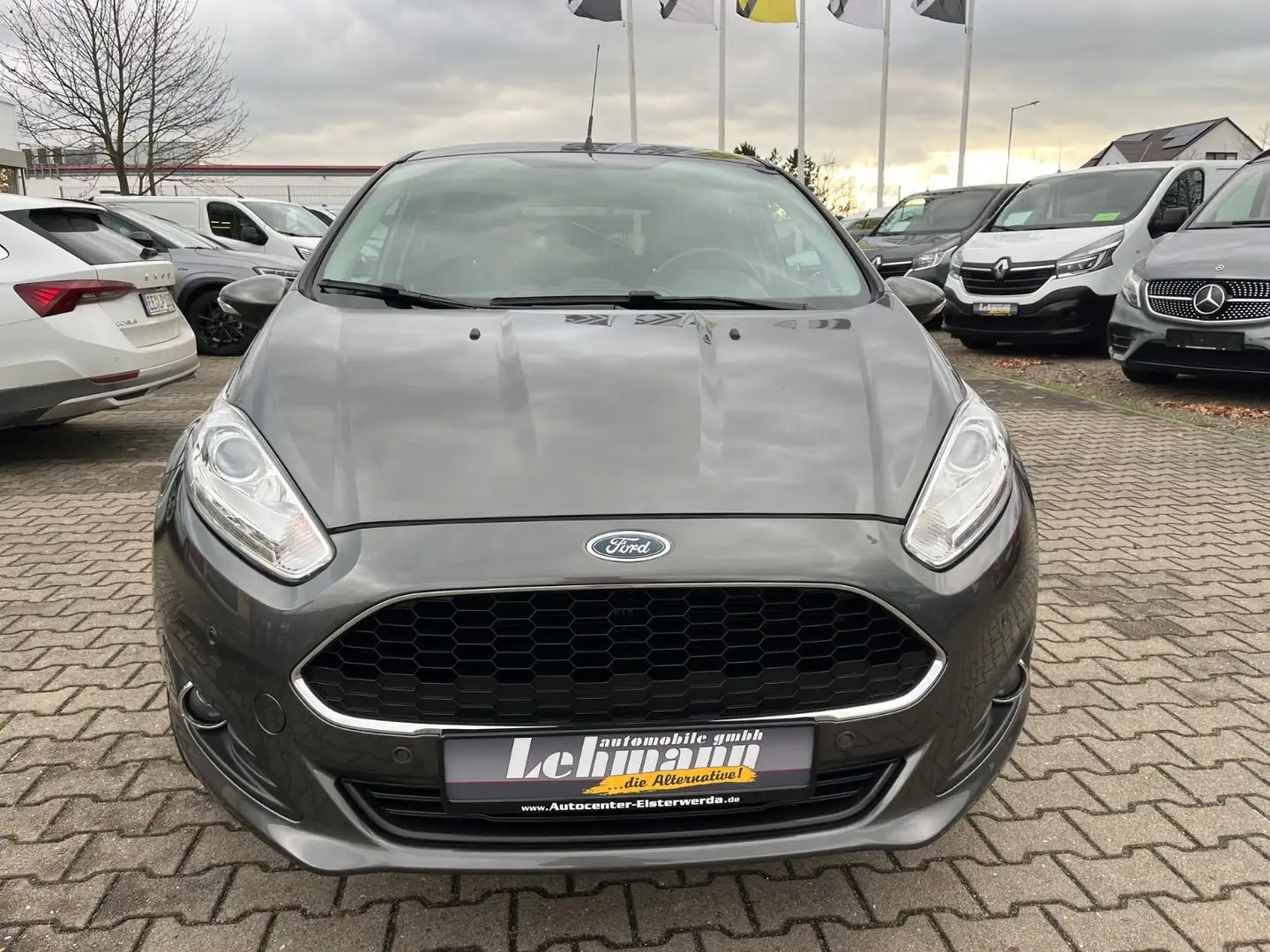 Ford Fiesta 1.3 Celebration KLIMA, Sitzheizung uvm... Grau - 2
