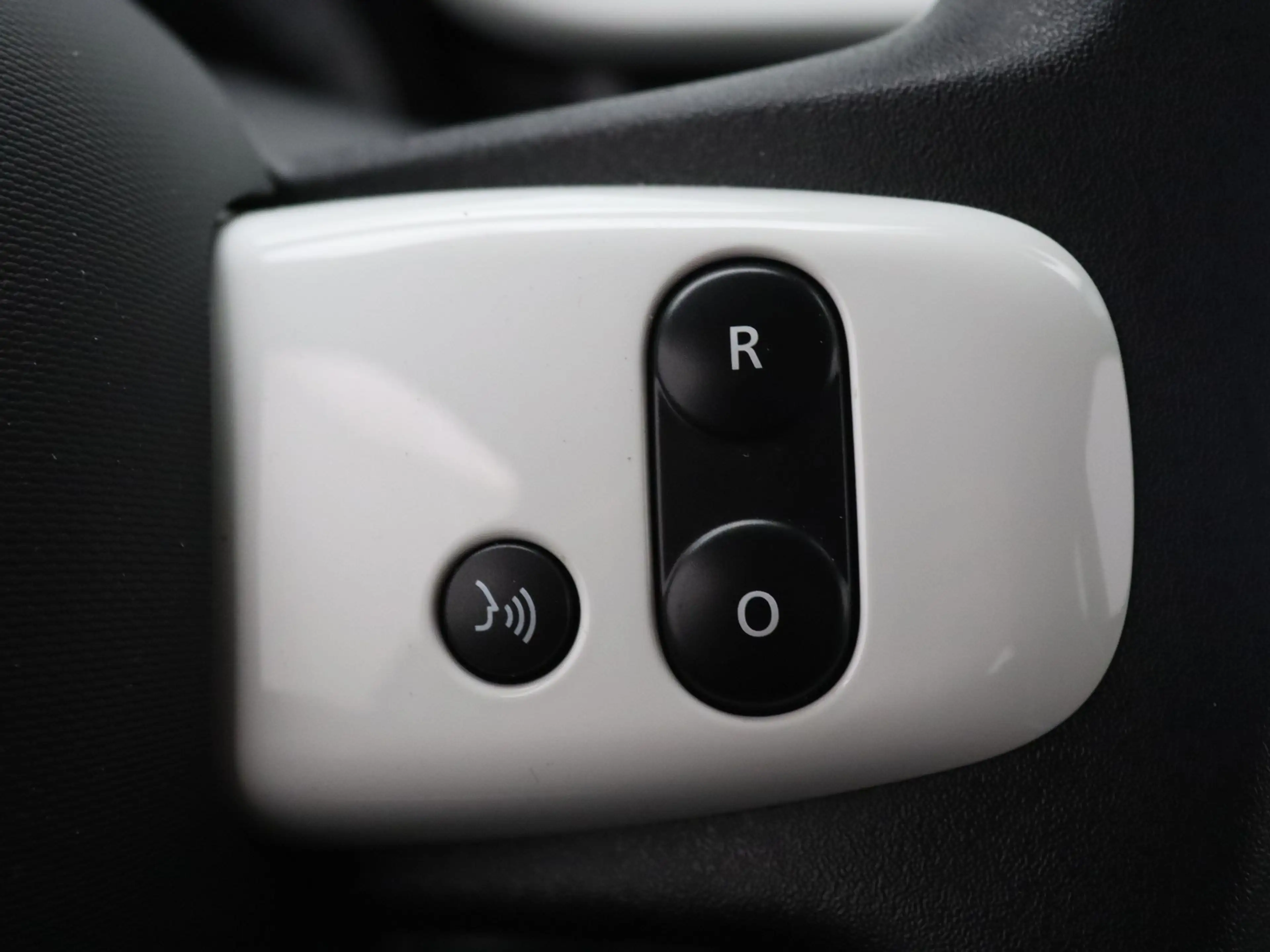 Renault Twingo Z.E. R80 E-Tech Equilibre 22 kWh Apple Carplay/And — photo 8