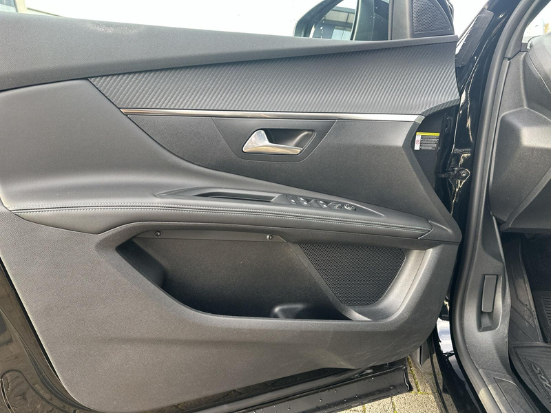 Peugeot 5008 Allure Pack Metallic — photo 12