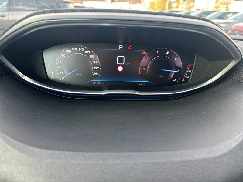 Peugeot 5008 Allure Pack Metallic — photo 14