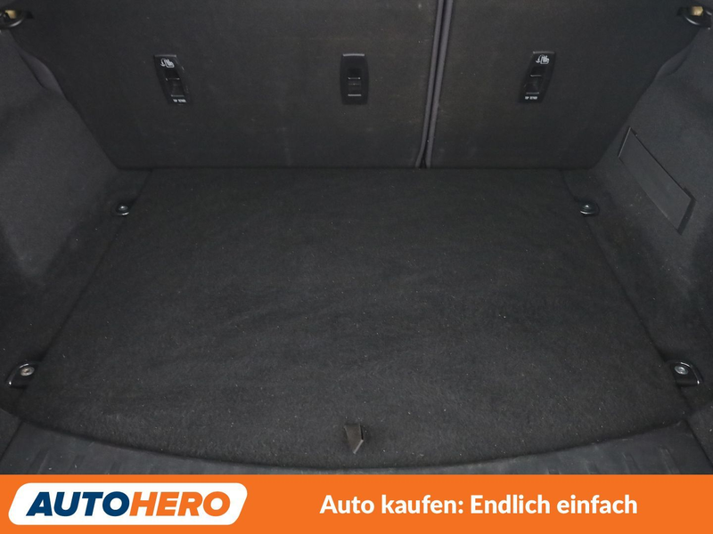 Jaguar E-Pace D150 SE AWD Aut.*NAVI*LED*CAM*TEMPO*SHZ*ALU* — photo 17