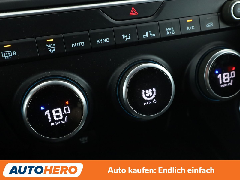 Jaguar E-Pace D150 SE AWD Aut.*NAVI*LED*CAM*TEMPO*SHZ*ALU* — photo 25