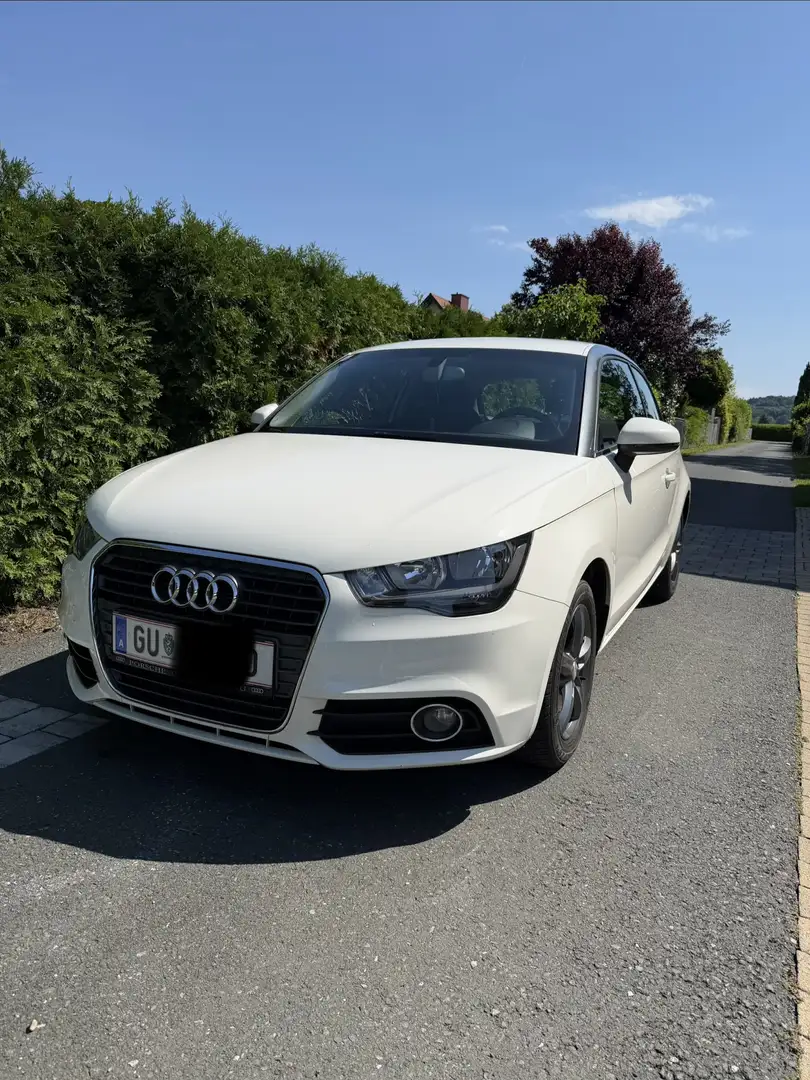Audi A1 1,6 TDI Attraction - 1