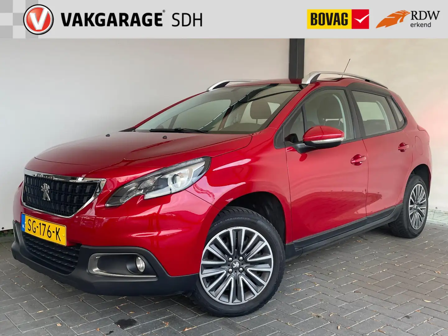 Peugeot 2008 1.2 PureTech Allure|Trekhaak|1250kg Trekgewicht|Fa Rouge - 1