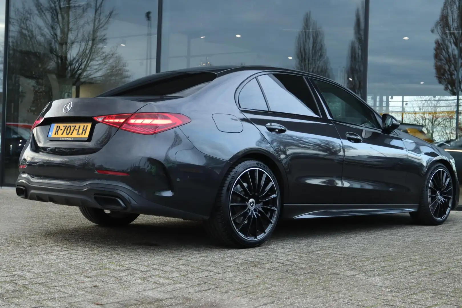 Mercedes-Benz C 180 AMG LINE | ACC | CAMERA | CARPLAY | VIRT. COCKPIT Grau - 2