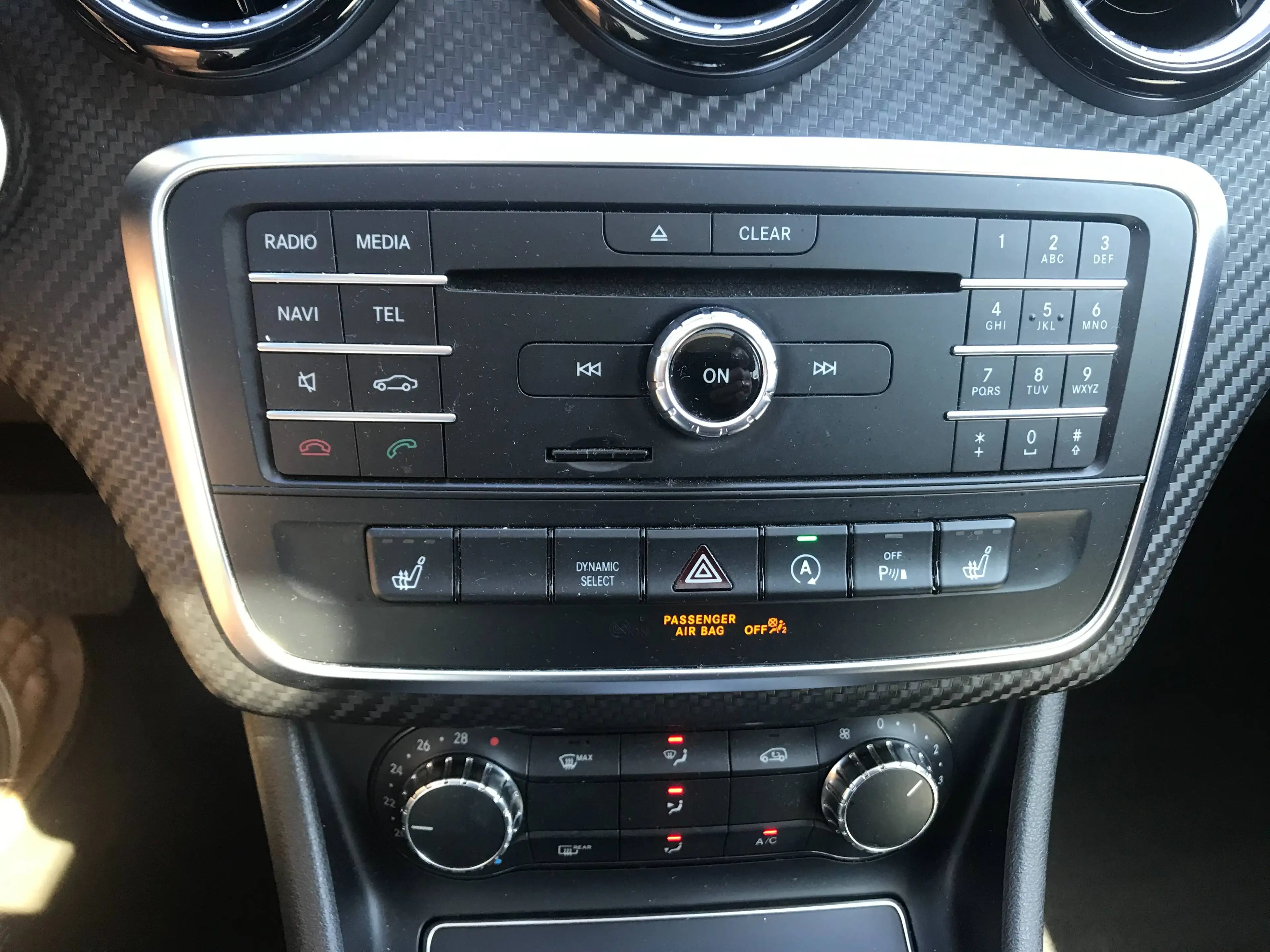 Mercedes-Benz GLA 180 GLA 180d Aut. /Panoramadach — photo 13