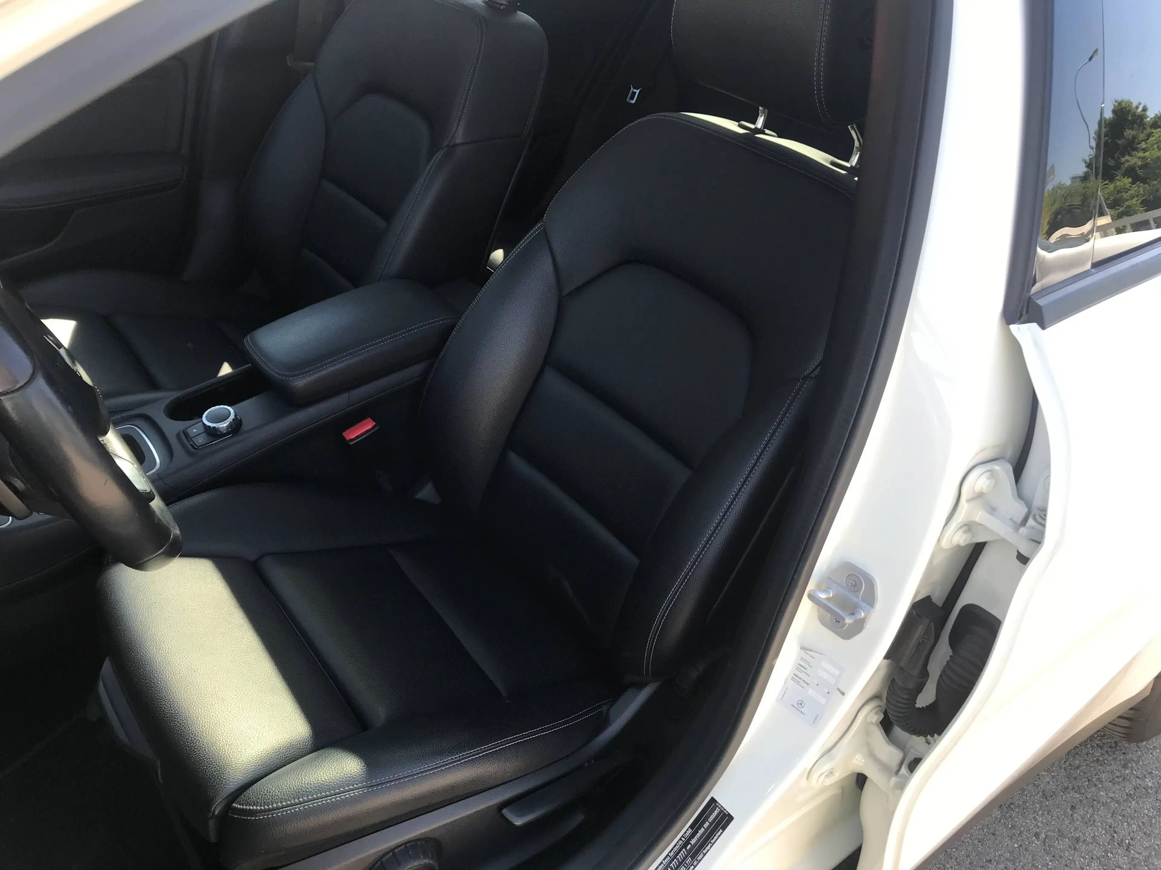 Mercedes-Benz GLA 180 GLA 180d Aut. /Panoramadach — photo 15