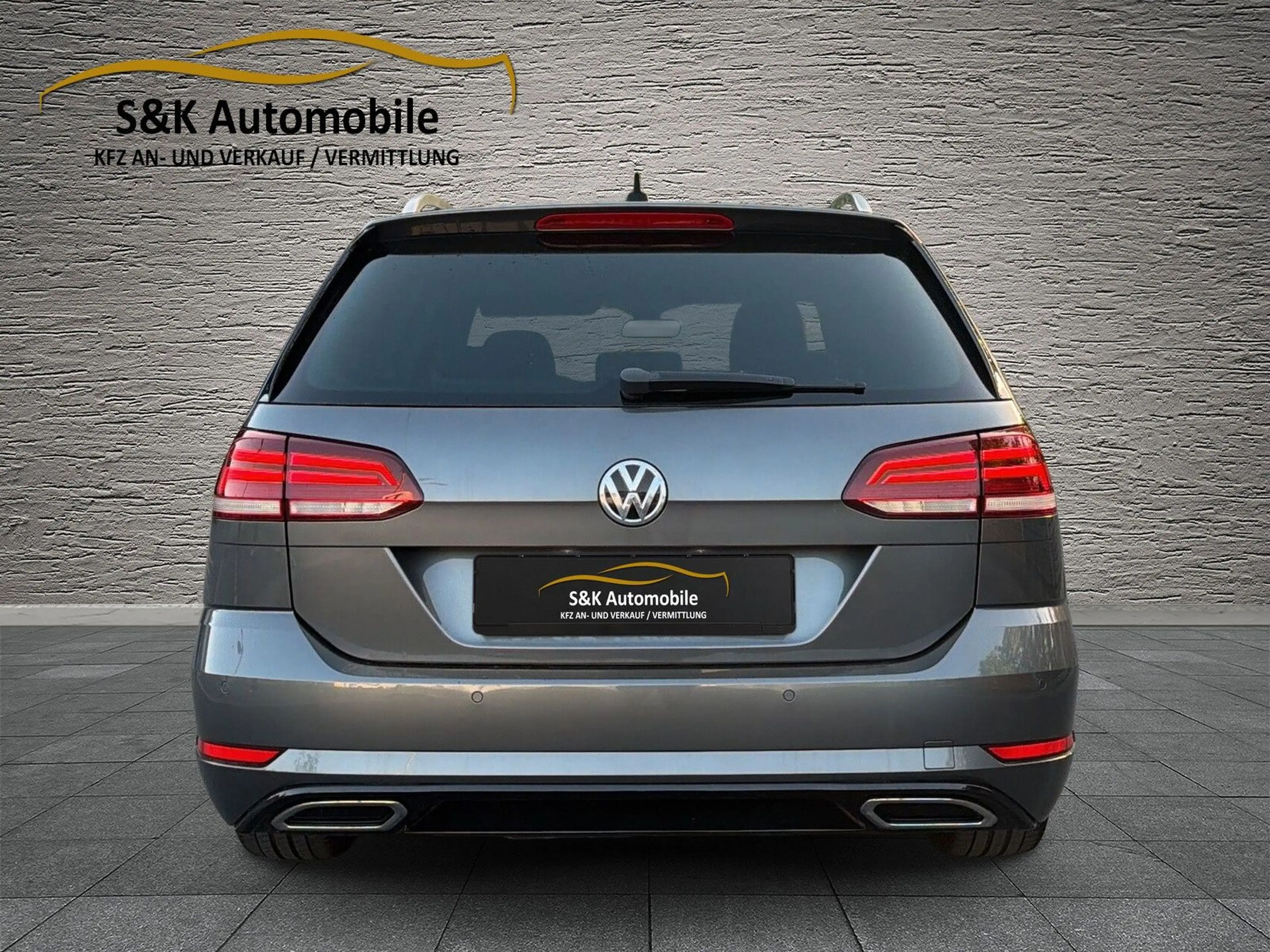 Volkswagen Golf VII Variant Highline 2.0TDI/R-Line/Virtual — photo 4