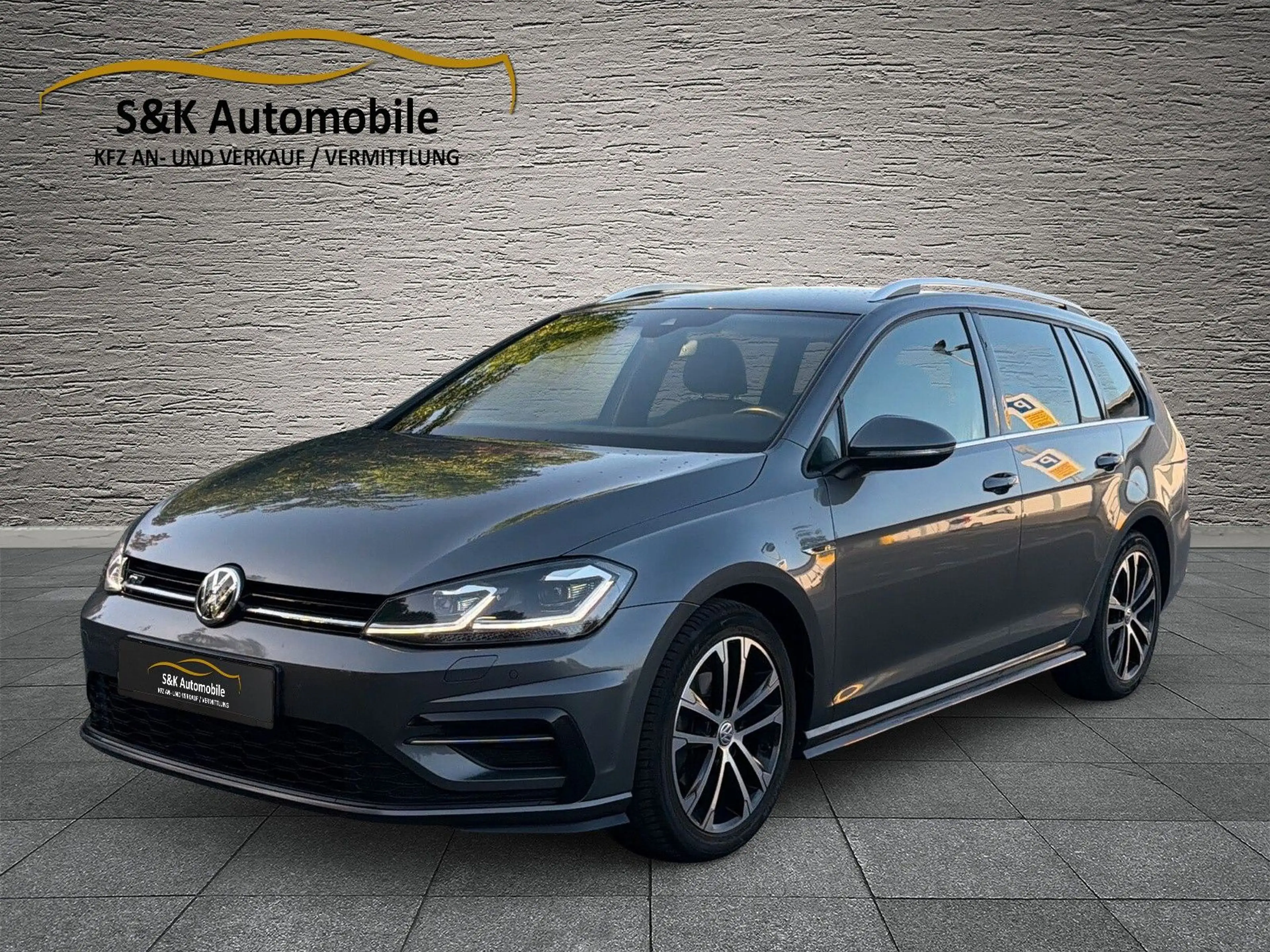 Volkswagen Golf VII Variant Highline 2.0TDI/R-Line/Virtual
