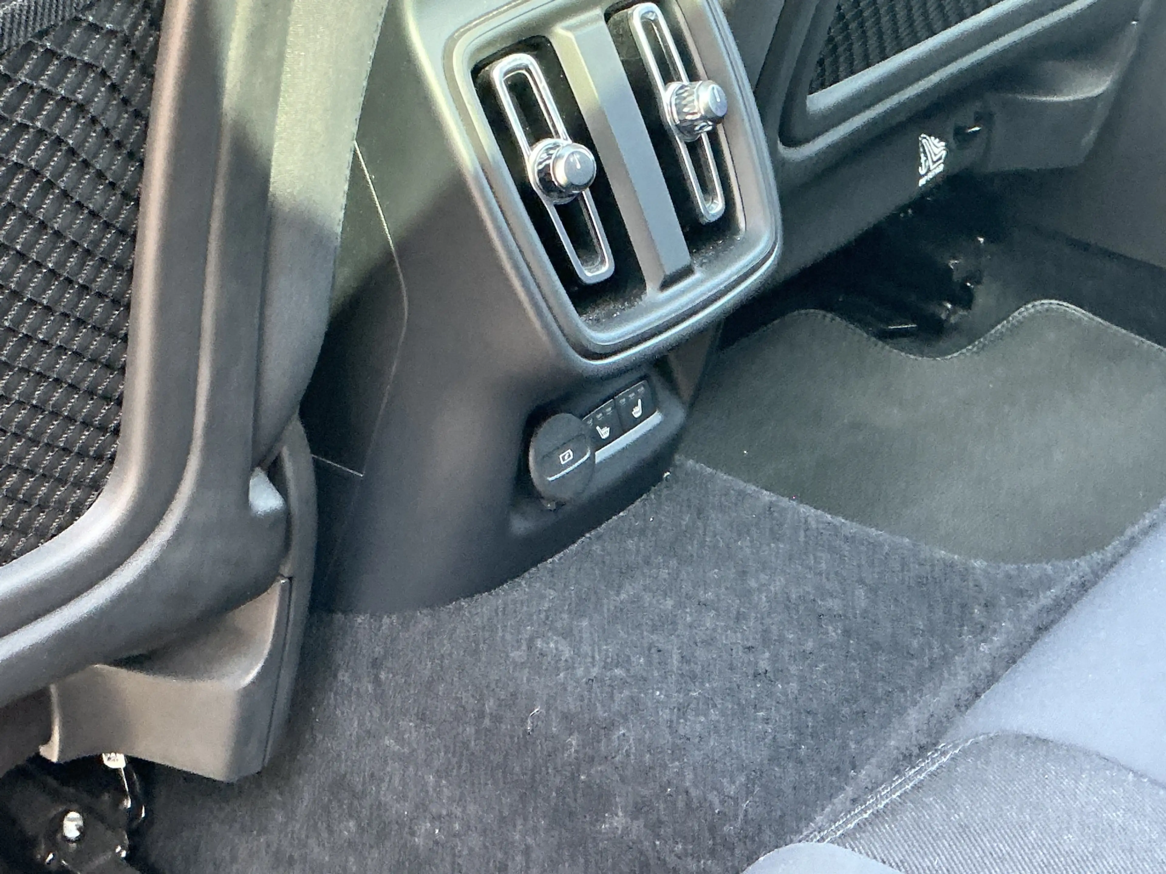 Polestar 2 Standard Range Single HarmanKardon Pano Memory — photo 6