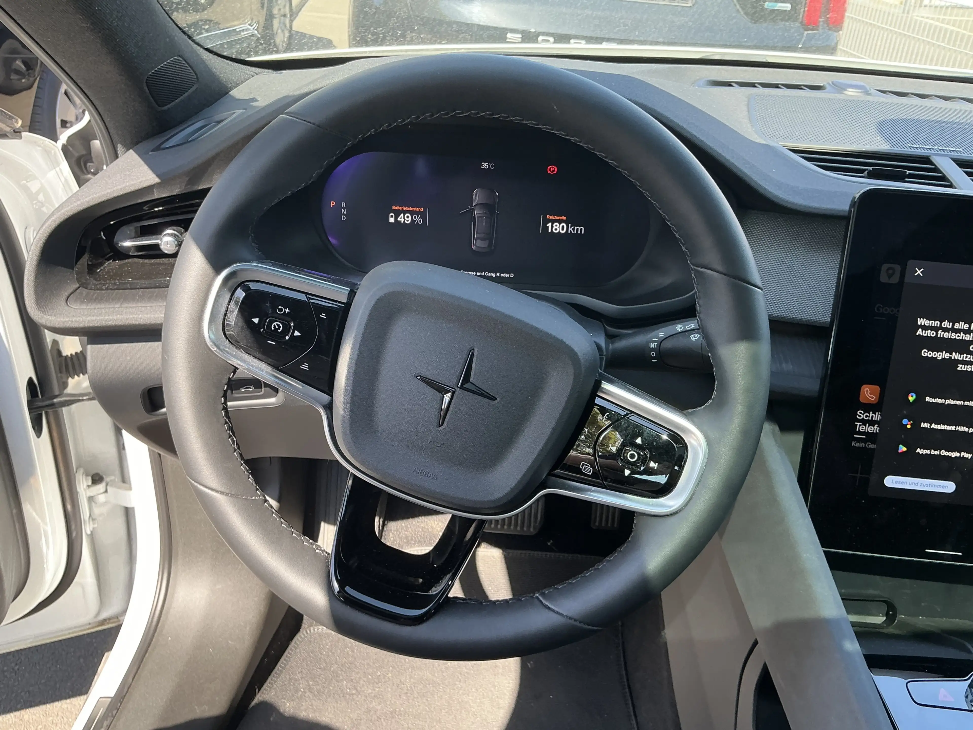 Polestar 2 Standard Range Single HarmanKardon Pano Memory — photo 10