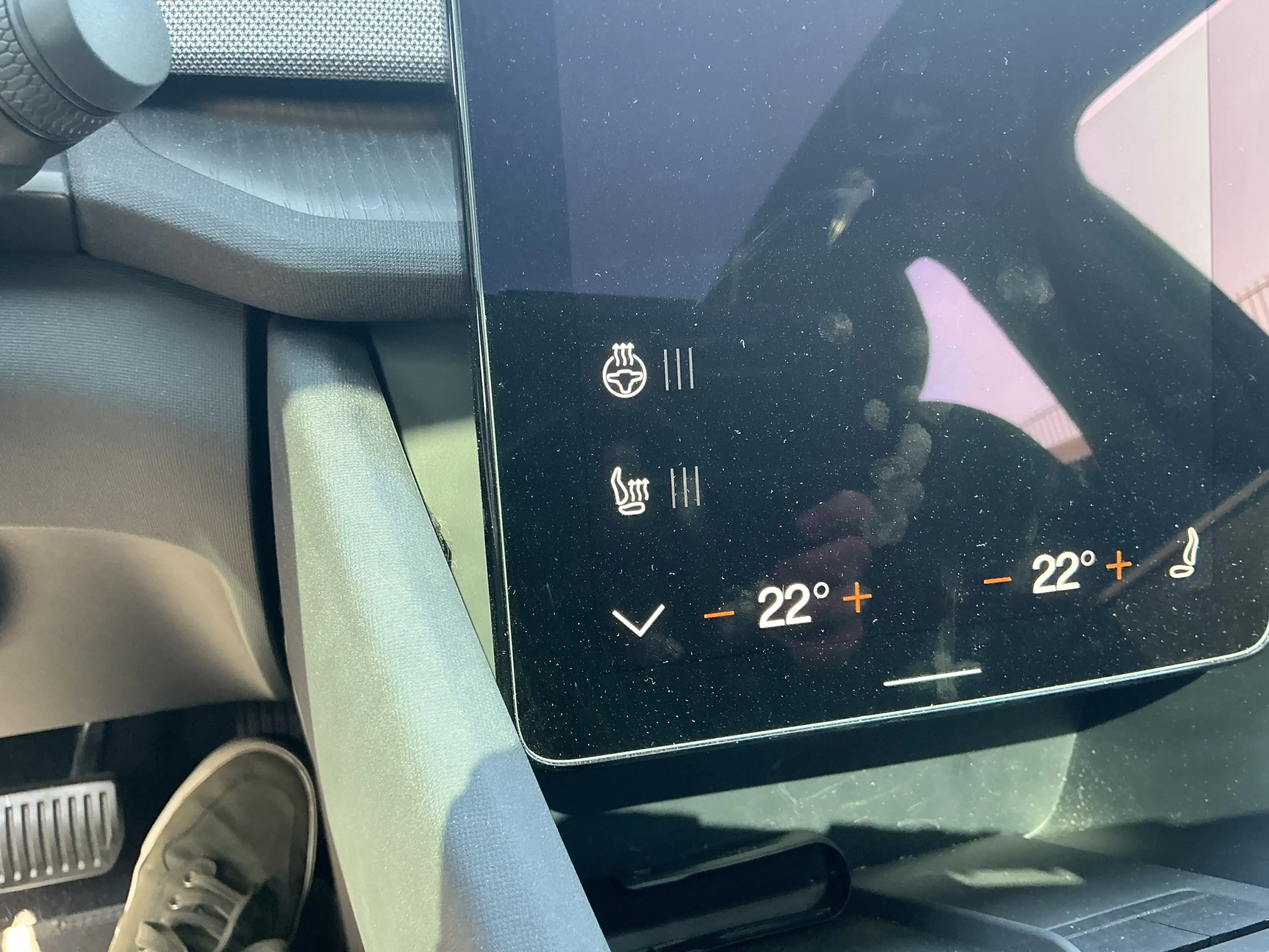 Polestar 2 Standard Range Single HarmanKardon Pano Memory — photo 15