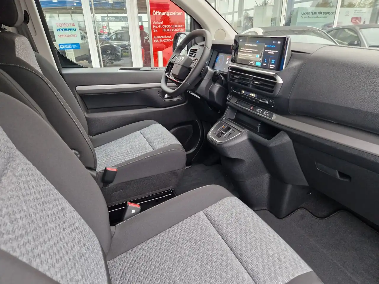 Toyota Proace Verso 2.2 D-4D L1 Teamplayer LED+Navi+SHZ 13