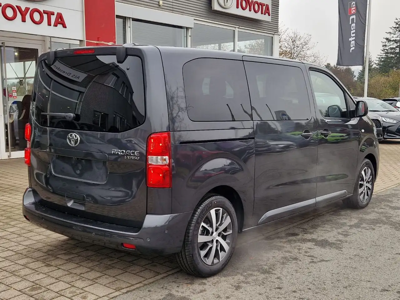 Toyota Proace Verso 2.2 D-4D L1 Teamplayer LED+Navi+SHZ 6