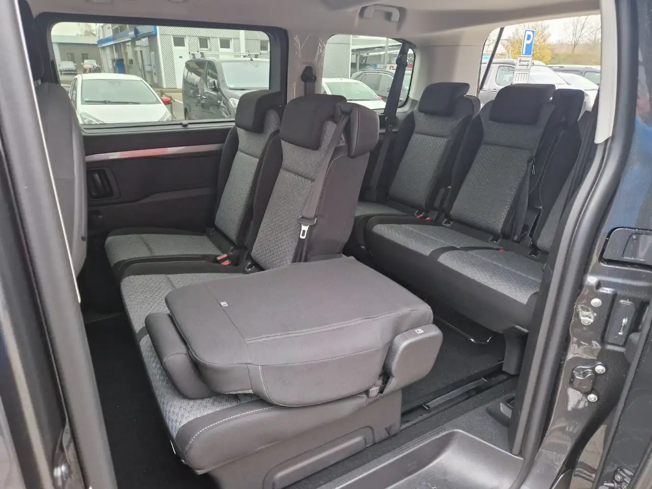 Toyota Proace Verso 2.2 D-4D L1 Teamplayer LED+Navi+SHZ 12