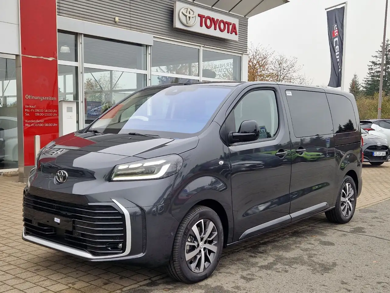 Toyota Proace Verso 2.2 D-4D L1 Teamplayer LED+Navi+SHZ 2