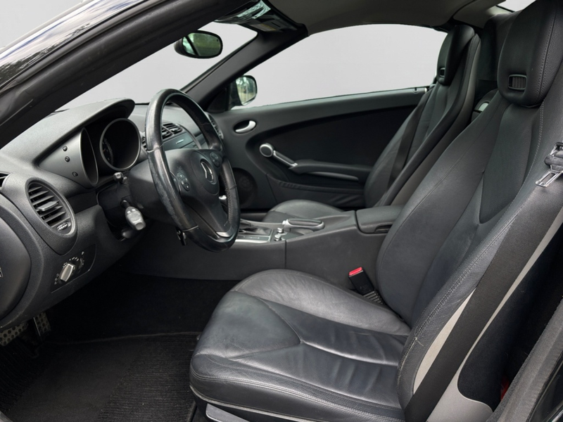 Mercedes-Benz SLK 200 Kompressor Roadster AMG|MBUX|SHZ|LEDER — photo 6