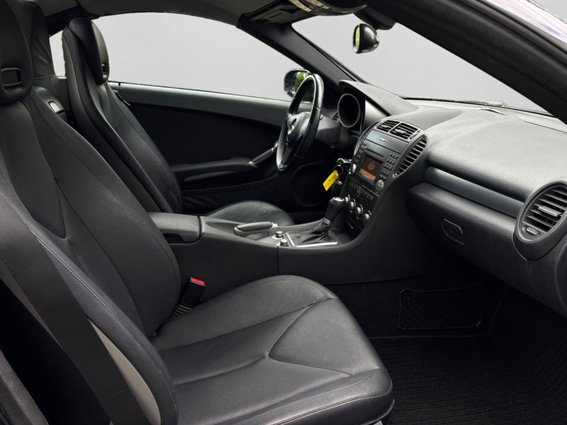 Mercedes-Benz SLK 200 Kompressor Roadster AMG|MBUX|SHZ|LEDER — photo 11