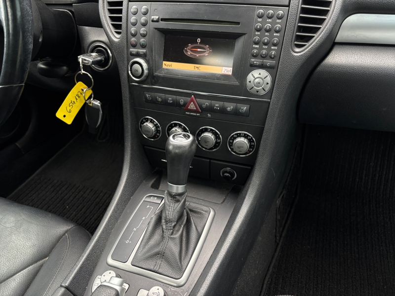 Mercedes-Benz SLK 200 Kompressor Roadster AMG|MBUX|SHZ|LEDER — photo 8