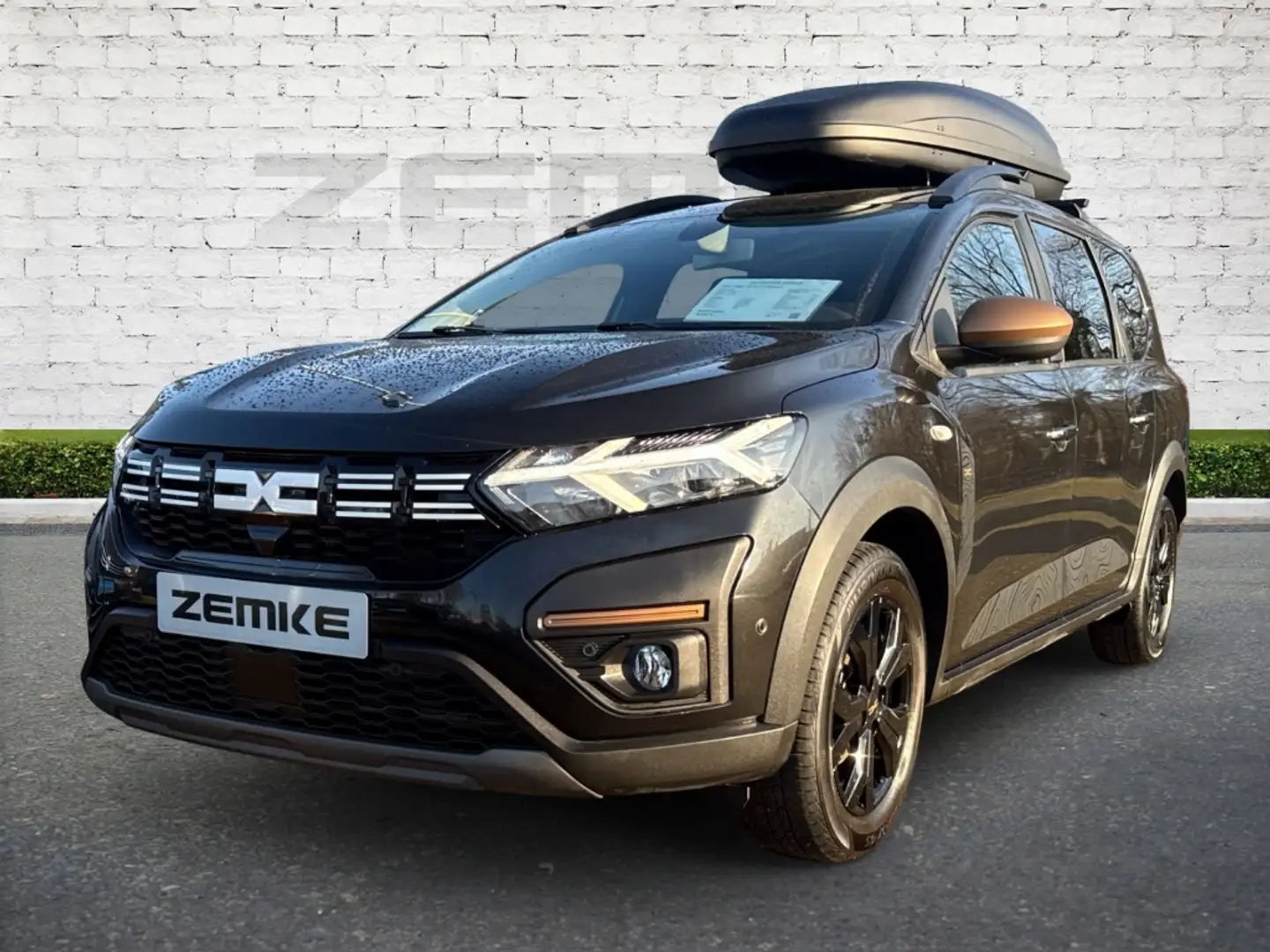 Dacia Jogger 1.0 TCe 110 Extreme+ Navi LED Klimaautom Fahrerpro Schwarz - 2