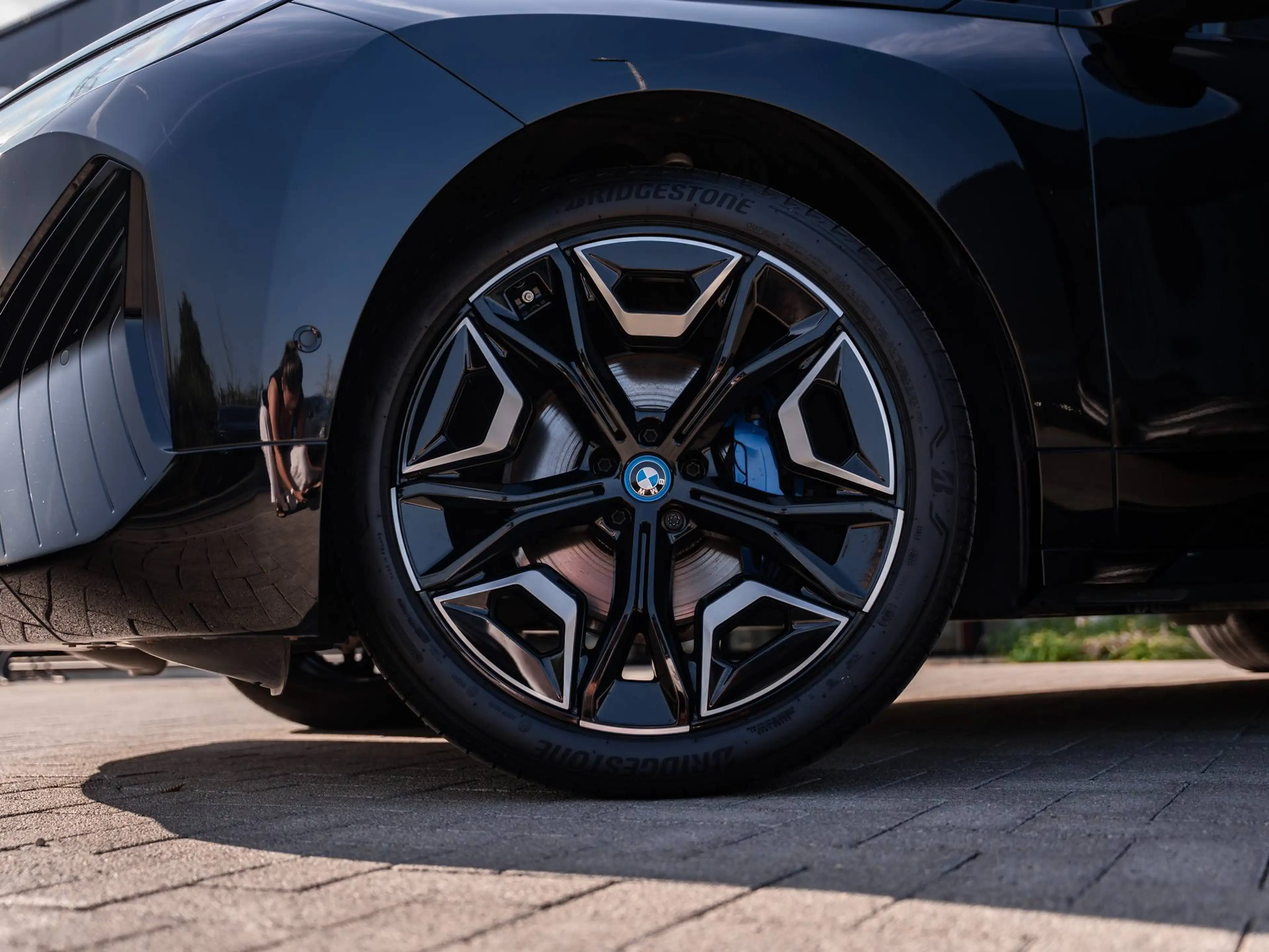 BMW iX xDrive40 - Sky Lounge - Laser - 360° - Harman Kardon - Trekhaak - 22" - ACC - HUD — photo 7