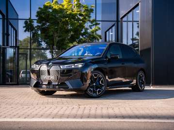 xDrive40 - Sky Lounge - Laser - 360° - Harman Kardon - Trekhaak - 22" - ACC - HUD
