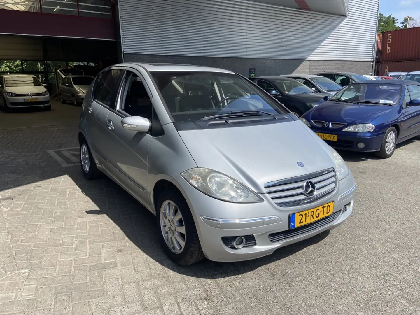 Mercedes-Benz A 150 Elegance Grijs - 2