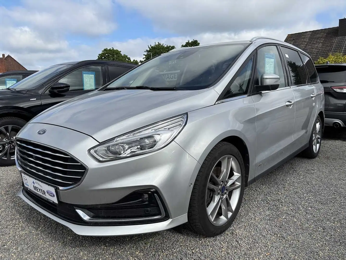 Ford Galaxy 2.0 EcoBlue Allrad Aut. Titanium Navi/AHK Plateado - 2