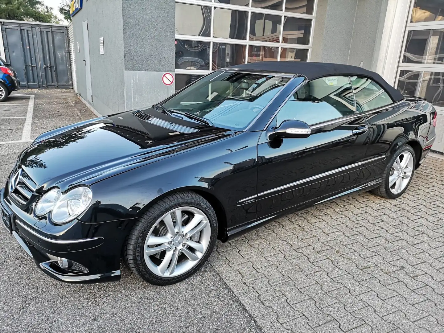Mercedes-Benz CLK 280 Avantgarde AMG-Line Чорний - 1