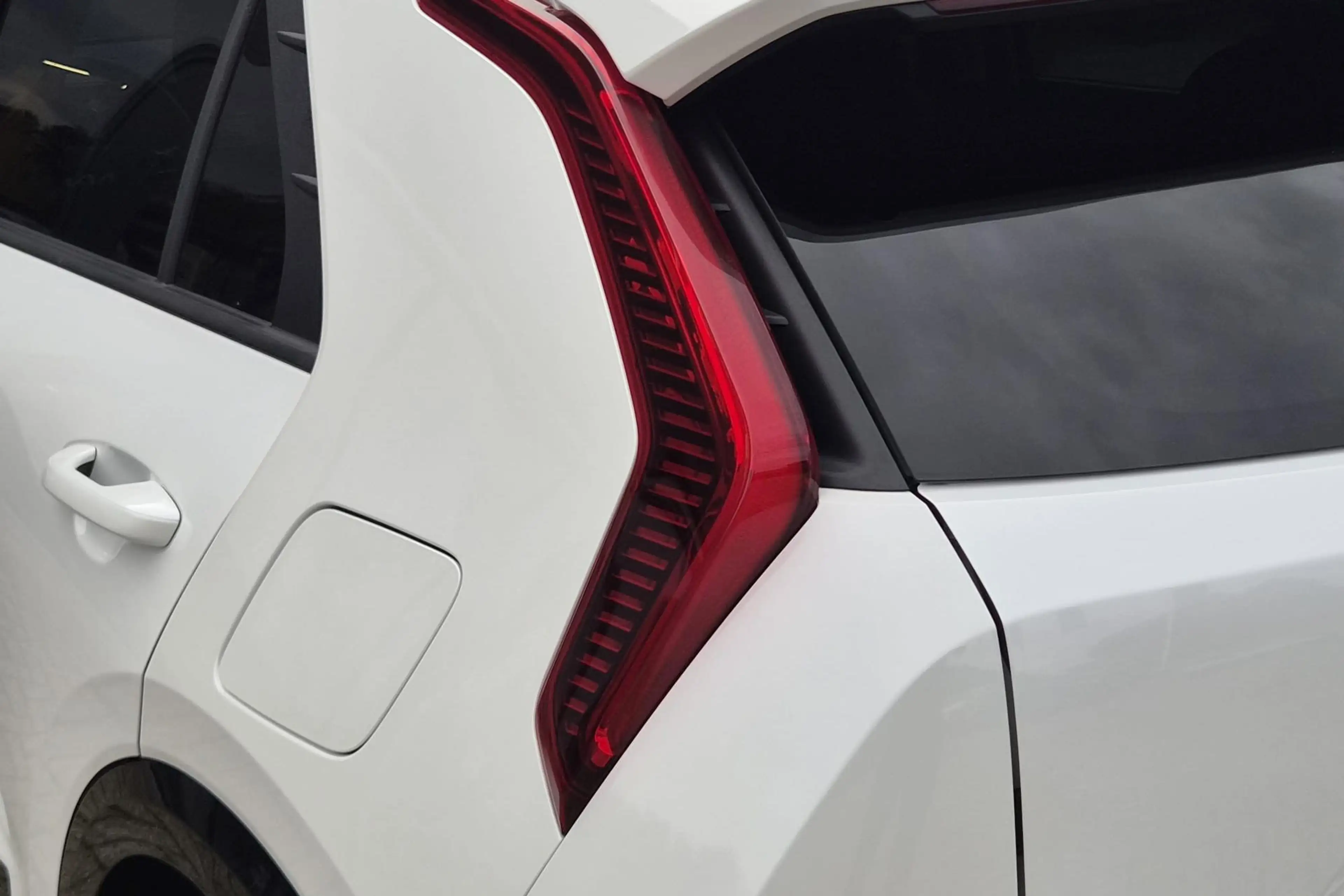 Kia Niro 1.6 GDi Hybrid DynamicPlusLine | Stoel- en stuurve — photo 6