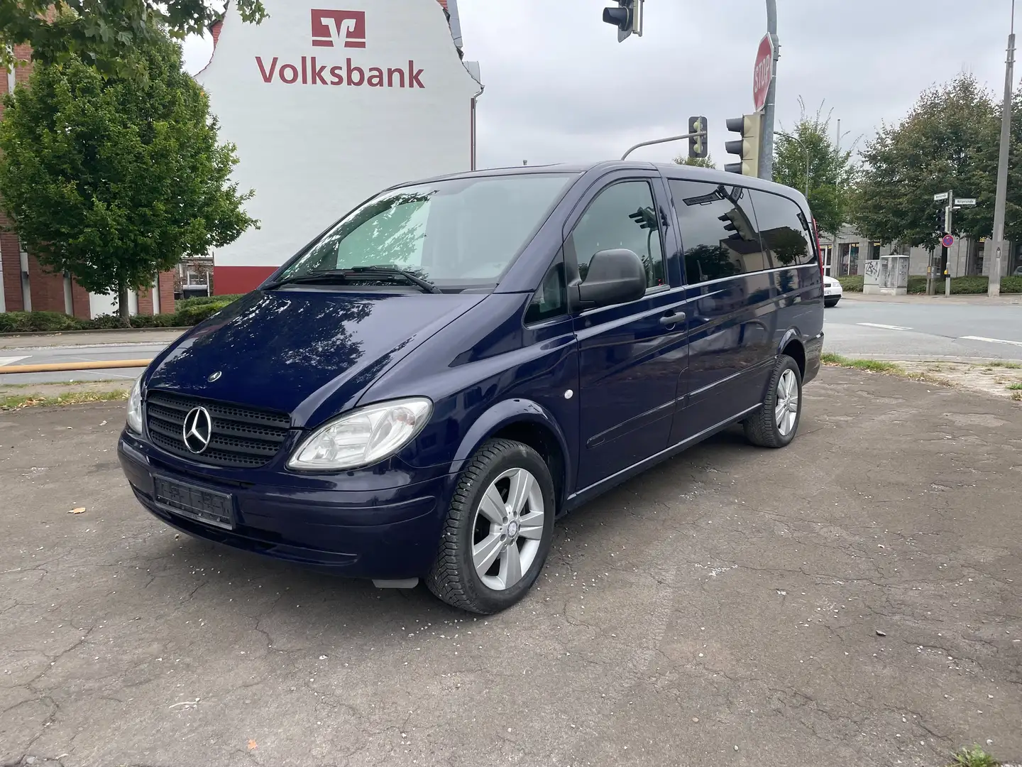 Mercedes-Benz Vito 115 CDI lang *7 SITZER*AHK*KLIMA*TÜV/AU 07/2025 Violett - 1