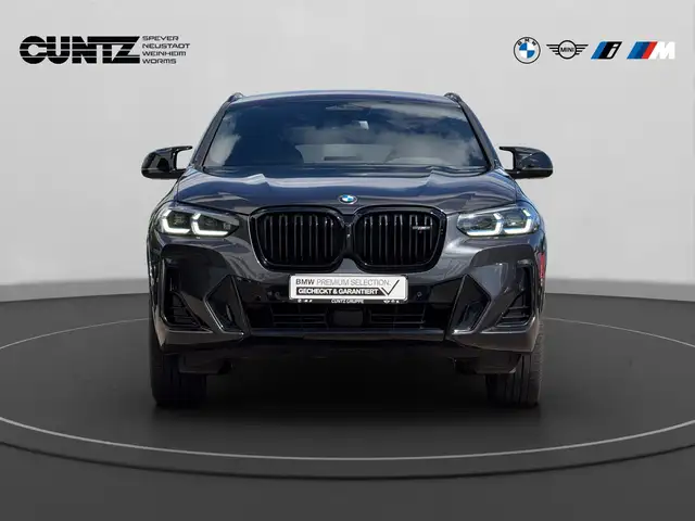 BMW X4 M view 3