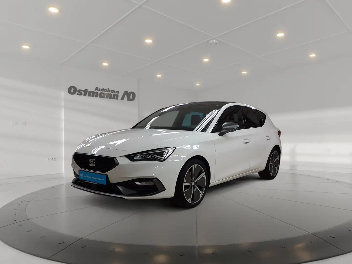 SEAT Leon 1.5TSI FR DCC*ACC*FLA*Pano*STH*SpurH*KAM Wit - 1