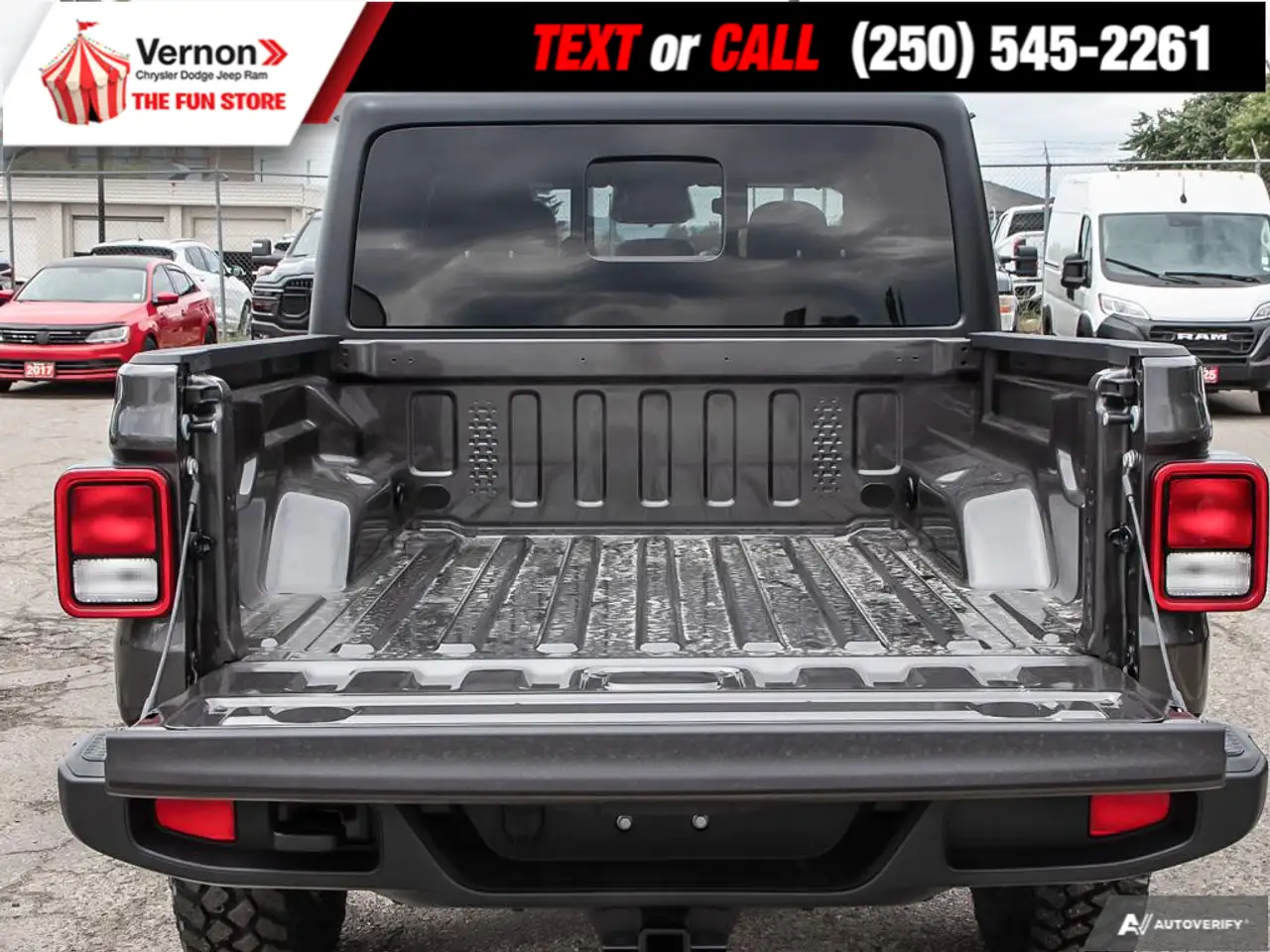 Jeep Gladiator снимка Jeep Gladiator