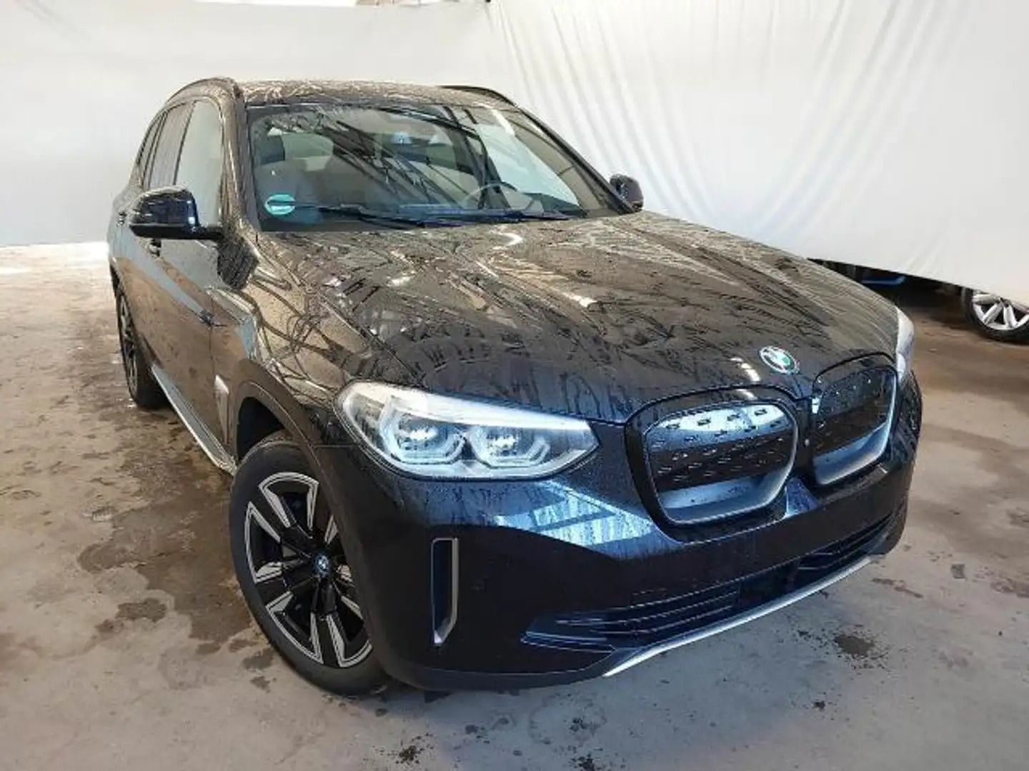 BMW iX3 Impressive / Panorama + Leder + HeadUp *1.Hand* Schwarz - 2