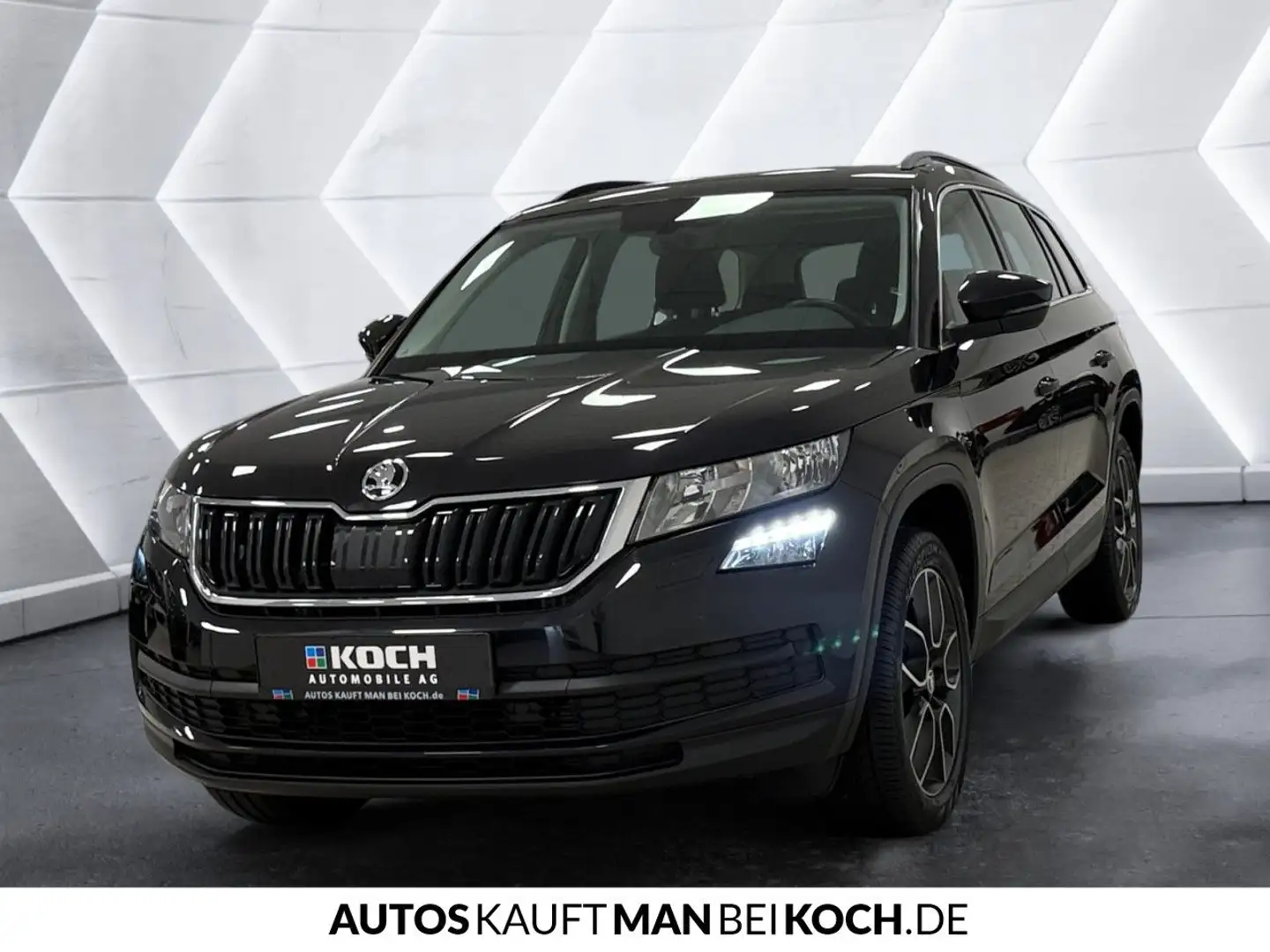 Skoda Kodiaq 1.5 TSI PDC DAB PANO AHK NAVI SHZ FSE TOP Negro - 2