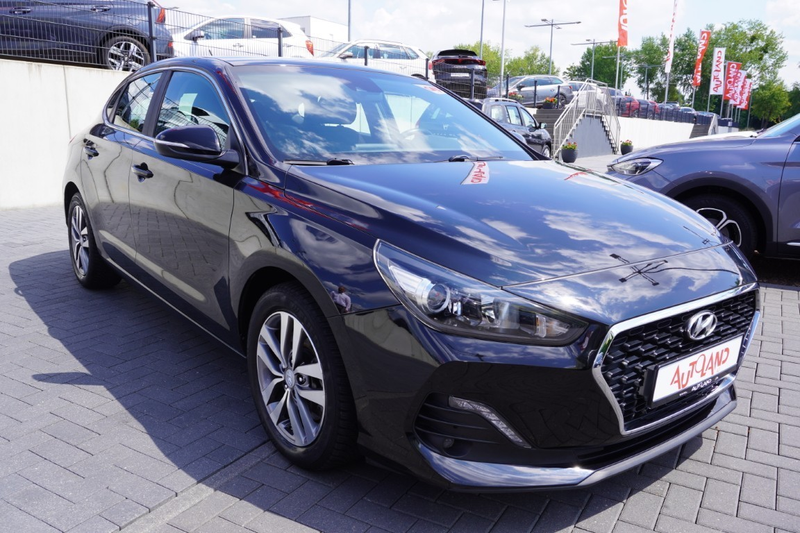 Hyundai i30 Fastback 1.4 T-GDI Premium LED Navi Kamera — photo 5