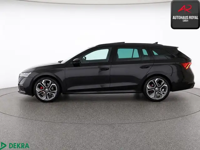 Skoda Octavia view 2