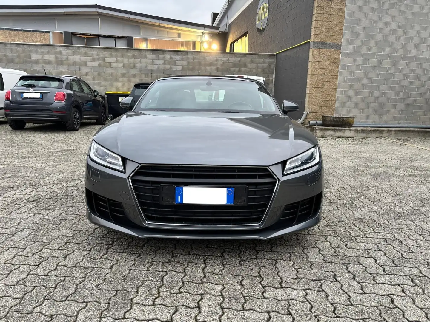 Audi TT III 2015 Roadster 1.8 tfsi Design Grigio - 2