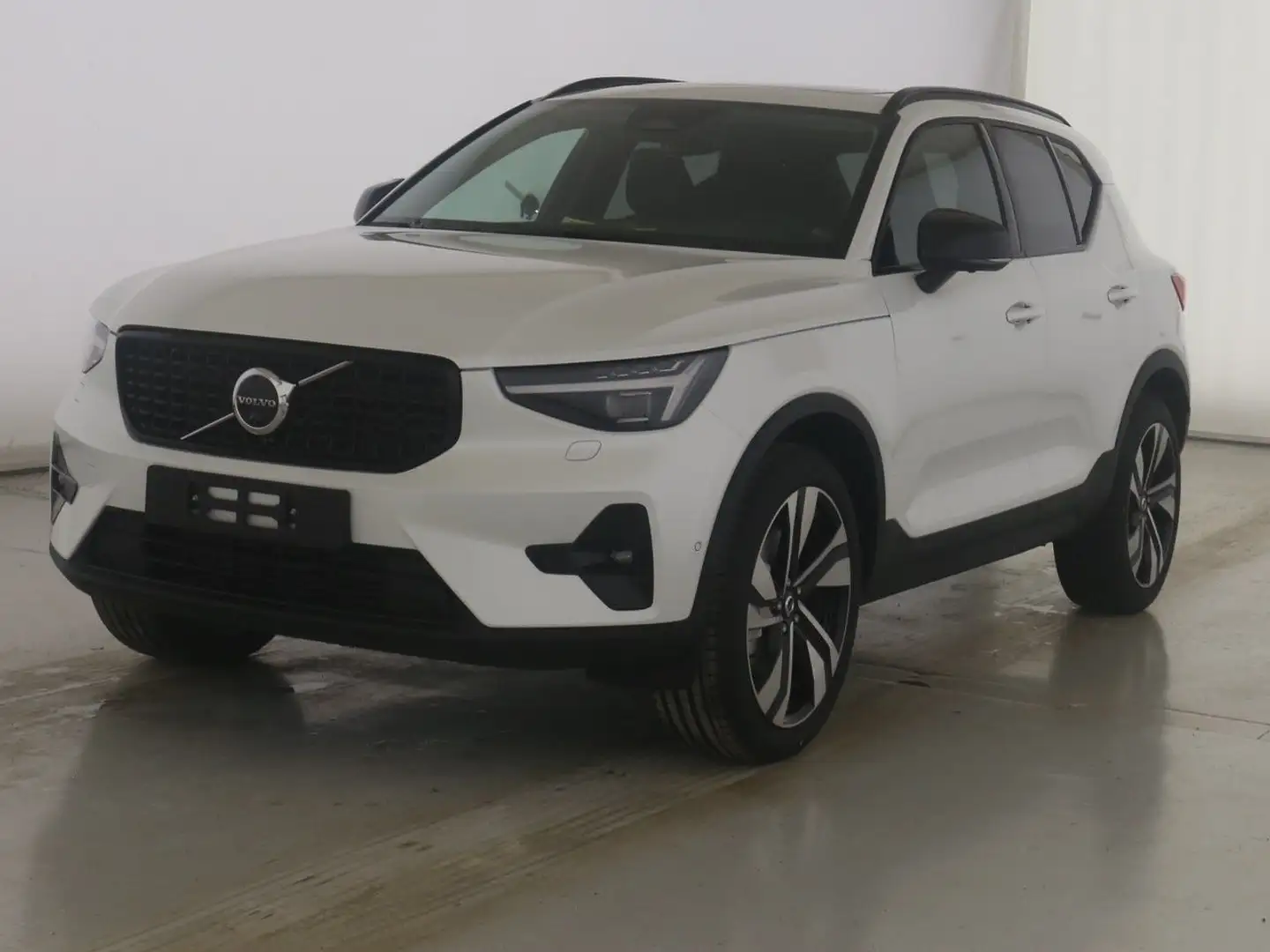 Volvo XC40 B4 Plus Dark 2WD !!!PANO+ACC+360°+PIXEL-LED Blanc - 1