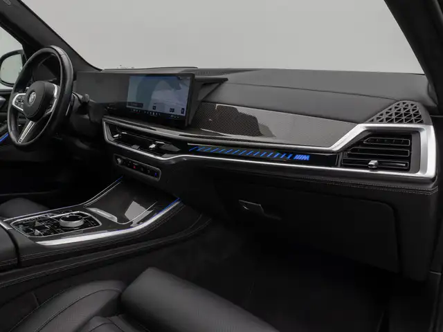 BMW X5 X5 M view 23