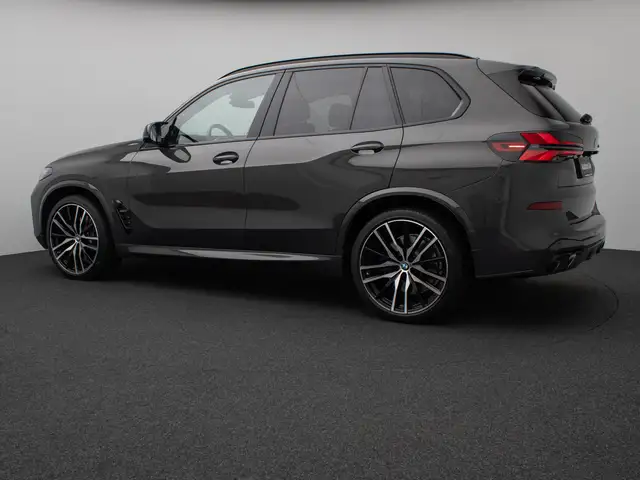 BMW X5 X5 M view 10