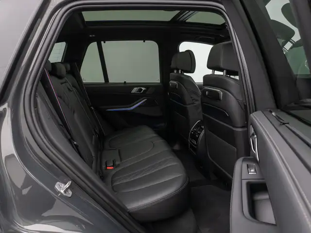 BMW X5 X5 M view 26