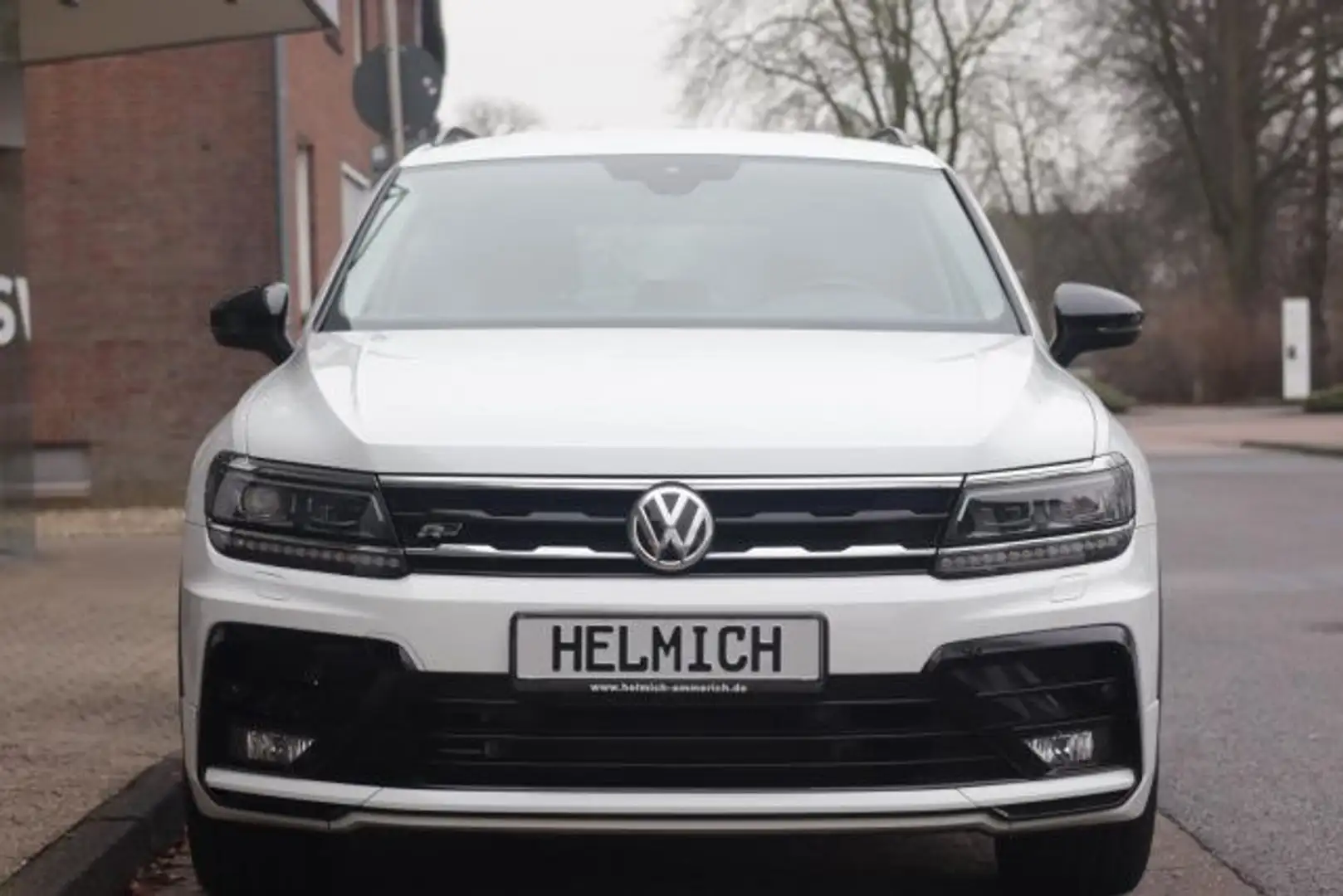 Volkswagen Tiguan Allspace 1.5 TSI Highline DSG R-Line LM19 Weiß - 2