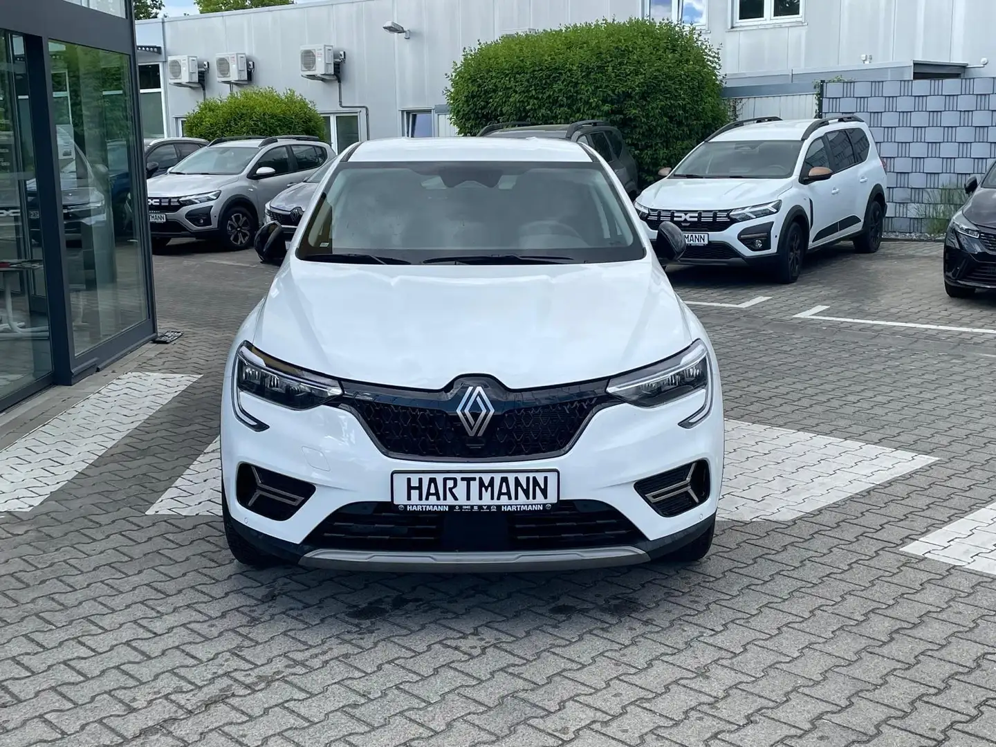 Renault Arkana EVOLUTION Mild Hybrid 140 EDC Weiß - 1