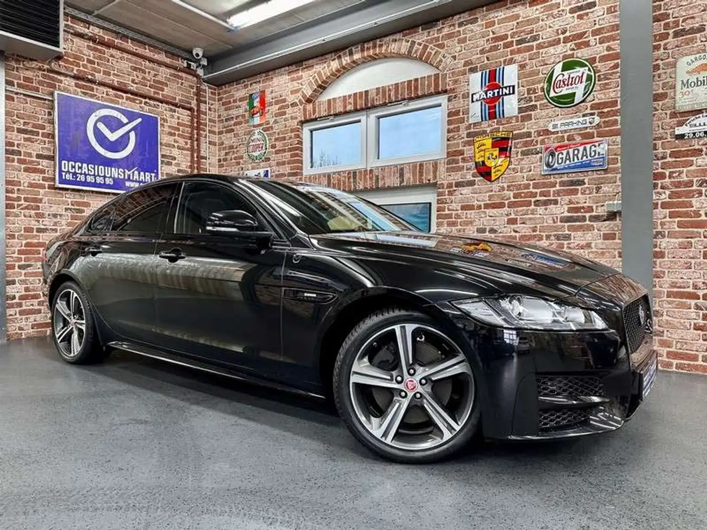 Jaguar XF XF 35t 3.0 V6 Compresseur 340cv Auto AWD R-Sport Noir - 1