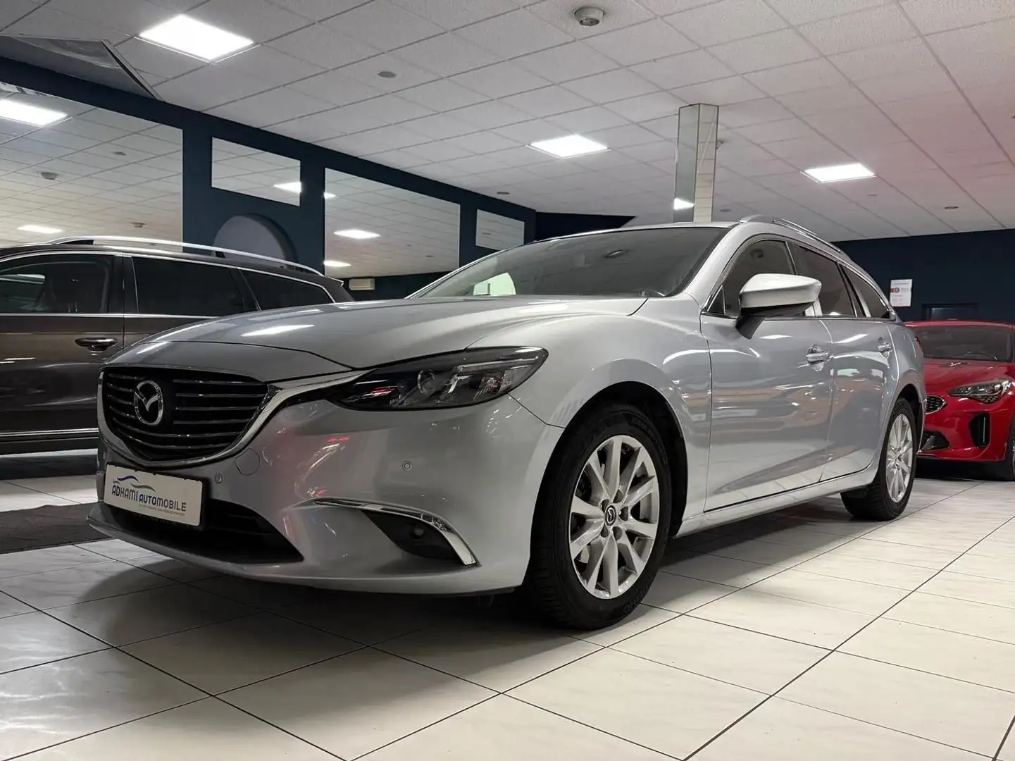 Mazda 6 Kombi Exclusive-Line/NAVI/LED/SHZ/PDC/AUTOM! Plateado - 1